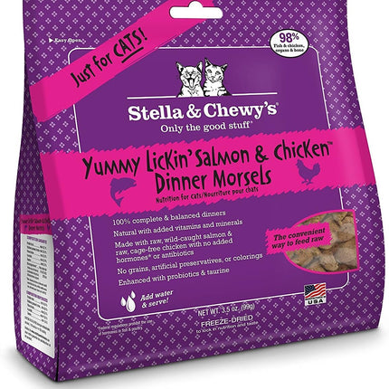 "Delicious Grain-Free Freeze-Dried Raw Cat Dinner Morsels - Irresistible Salmon & Chicken Recipe - Protein-Packed Goodness for Cats & Kittens - 3.5 Oz Bag!"